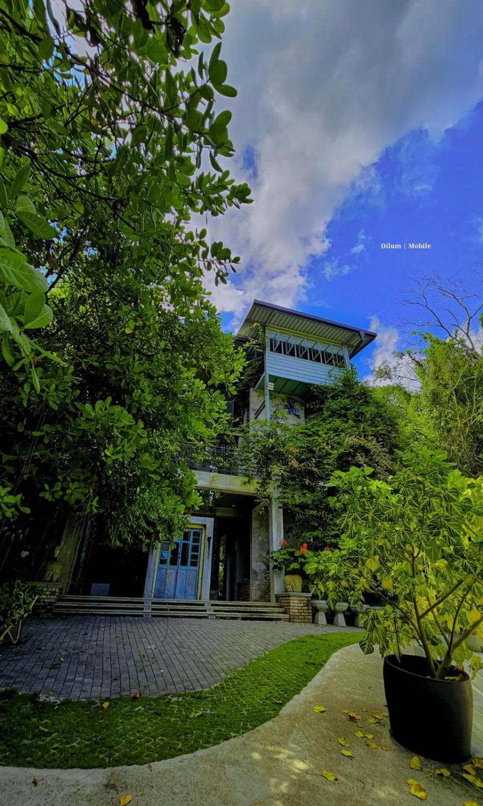 Ceylon Kingsmen Garden Hotel - Katunayake Negombo Zewnętrze zdjęcie